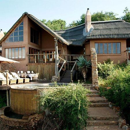 Impodimo Game Lodge Madikwe Game Reserve Bagian luar foto