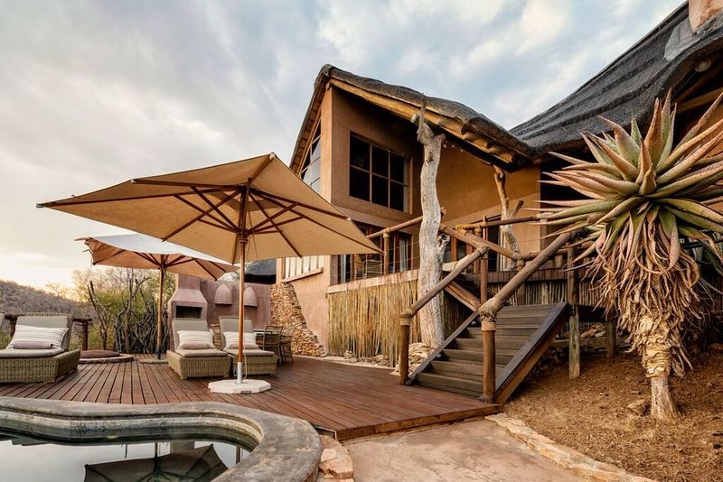Impodimo Game Lodge Madikwe Game Reserve Bagian luar foto